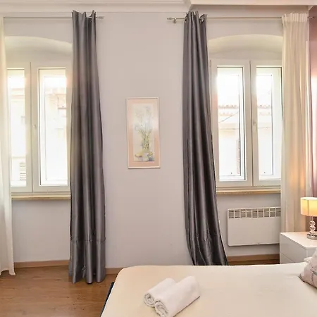 Ferienwohnung Fuer 4 Personen Ca 55 Qm In Pula, Istrien Istrische Riviera - B53022 Apartment