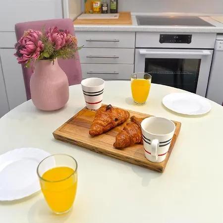 Apartment Ferienwohnung Fuer 4 Personen Ca 55 Qm In Pula, Istrien Istrische Riviera - B53022 Pula