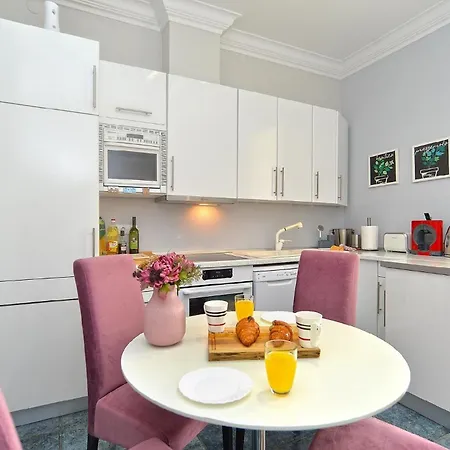 Ferienwohnung Fuer 4 Personen Ca 55 Qm In Pula, Istrien Istrische Riviera - B53022